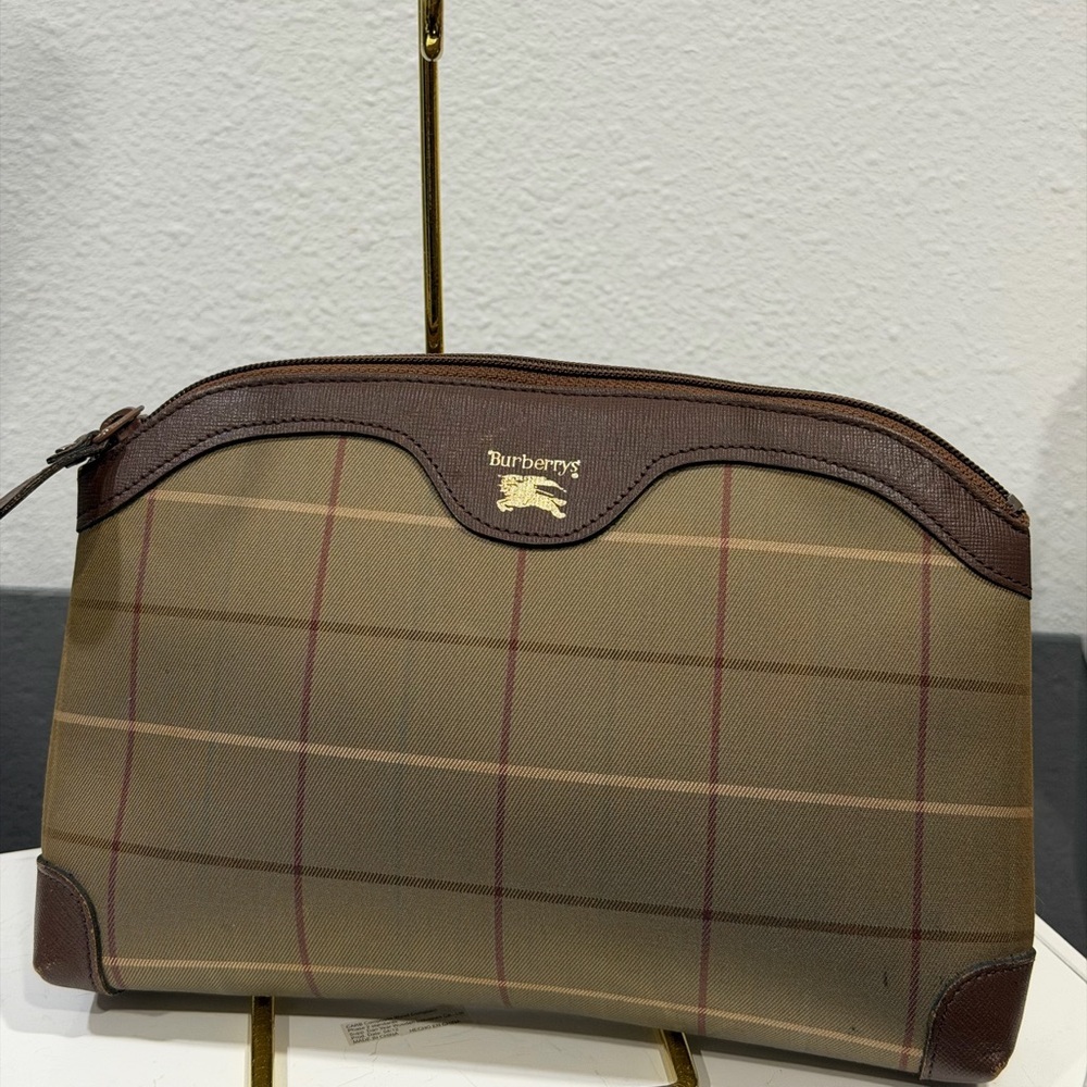 Burberry Plaid Toiletry Bag‎